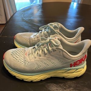Hoka one Running shoes